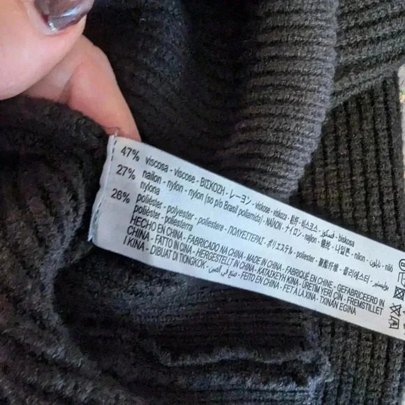 Zara Classic Black Knit Sweater, Mock Turtleneck, Size S - Picture 6 of 6